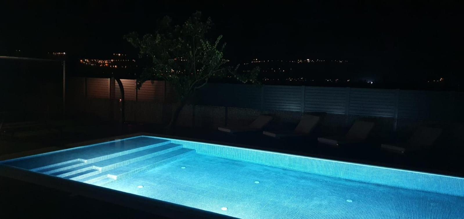Villa Olea Zmijavci Luaran gambar
